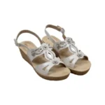 Sandalia Elegante de Mujer Blanca Dorada y Negra con Cuña y Abalorios Inblu GM000043